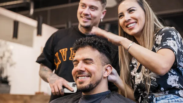 Was kostet ein Haarsystem und welche Faktoren beeinflussen den Preis?